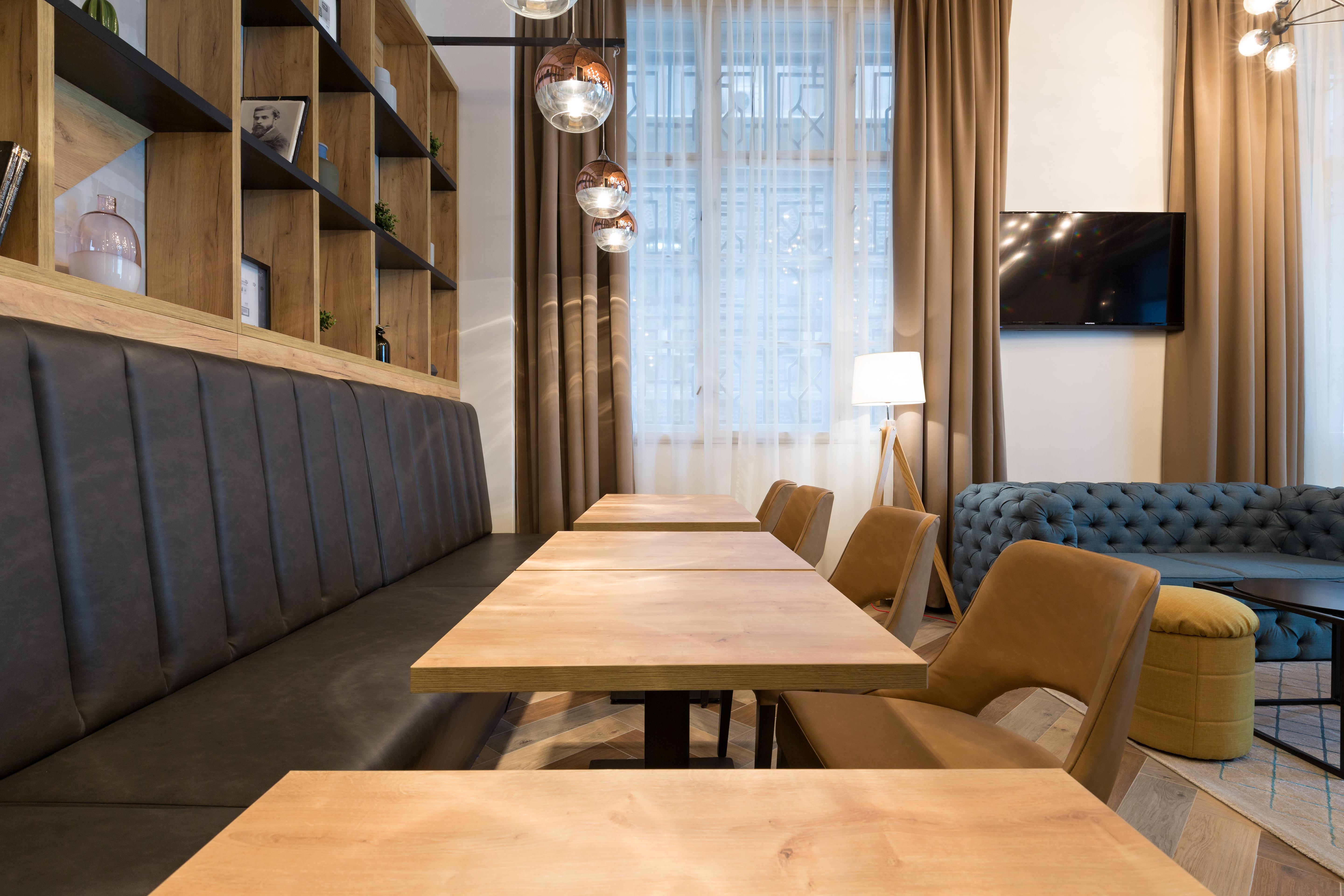 Capital Hotel Garni Βελιγράδι Εξωτερικό φωτογραφία