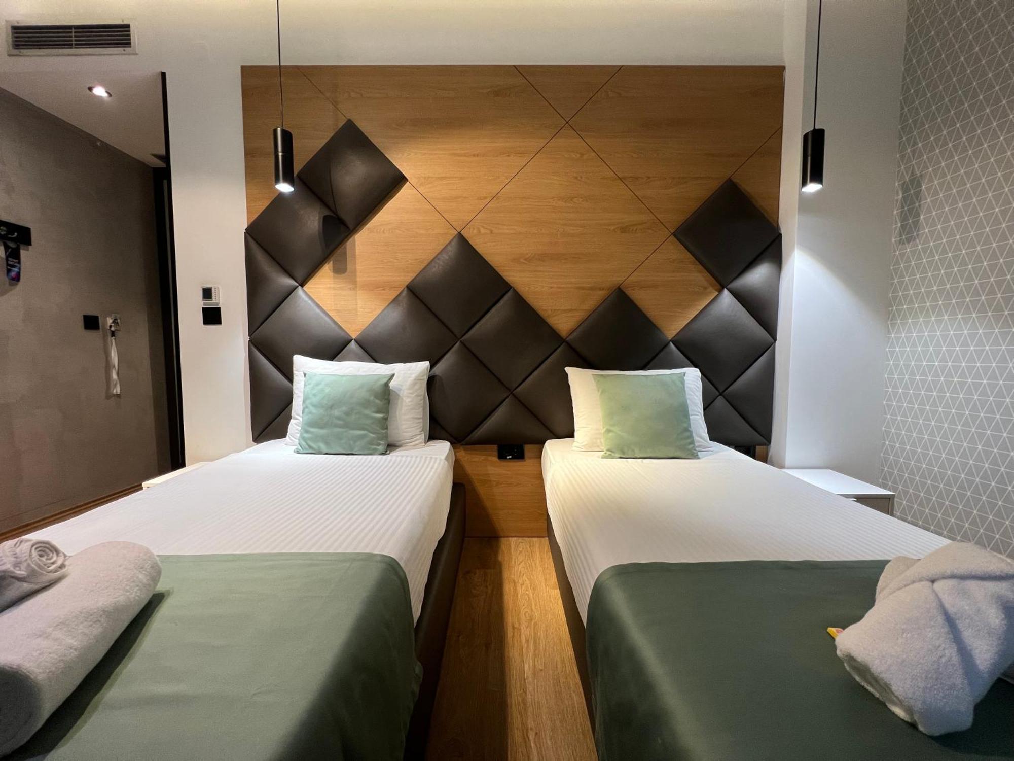 Capital Hotel Garni Βελιγράδι Δωμάτιο φωτογραφία